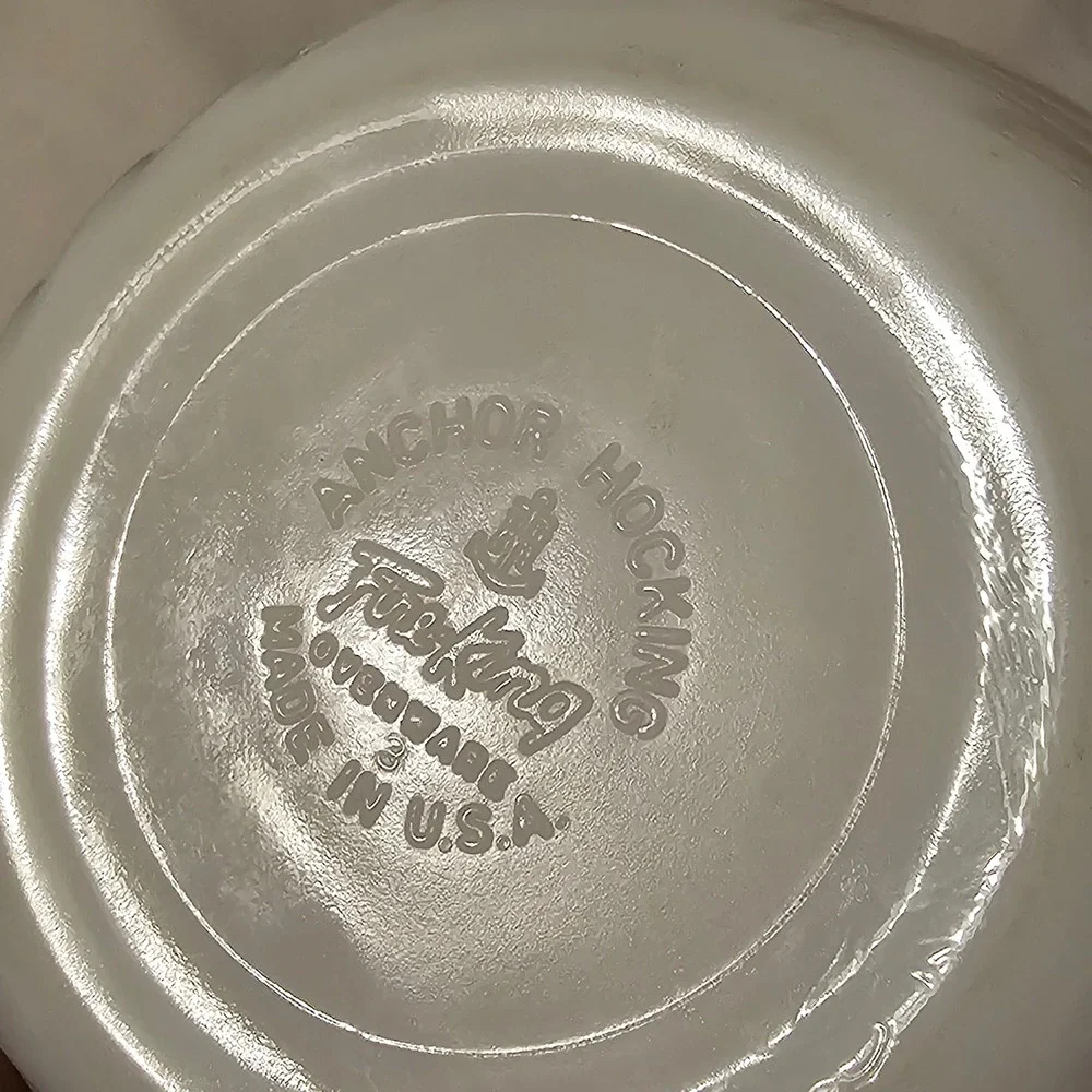 Anchor Hocking Fire King‎ Ovenware White Swirl Milk Glass Bowl